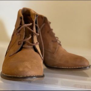 Beautiful brown Steve Madden Booties